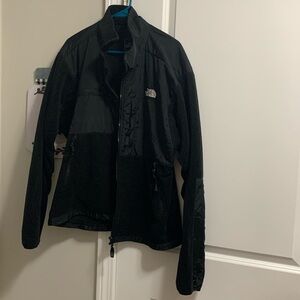Men’s North Face jacket